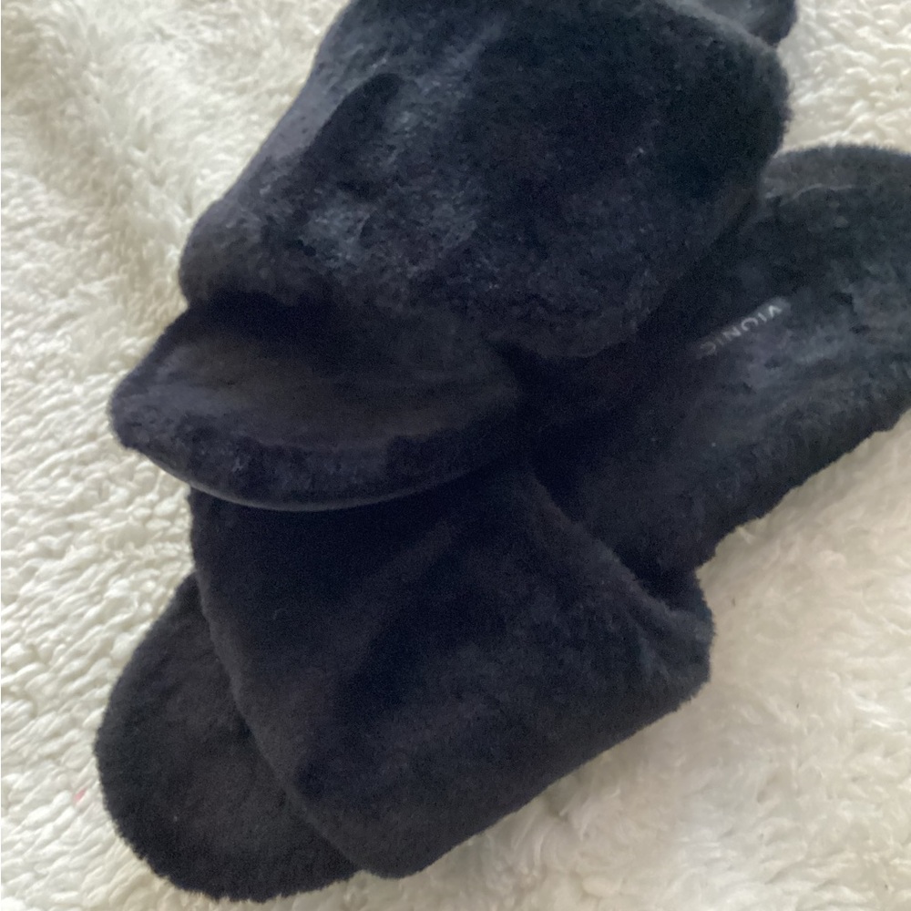 Vionic Black Plush Slide Sandals
